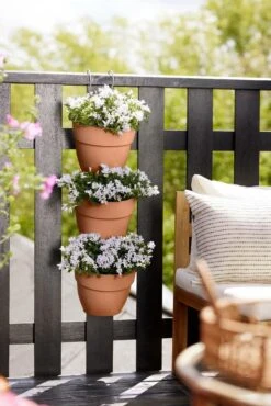 Elho Vibia Campana Vertical Forest Terra -Tuin & Terras Verkoopwinkel elho vibia campana vertical forest terra 683x1024 642bede518fcb l